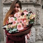 Букет цветов Флирт: герберы помпони, маттиола и эвкалипт с доставкой в Санкт-Петербурге - Фотография 7