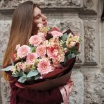 Букет цветов Флирт: герберы помпони, маттиола и эвкалипт с доставкой в Санкт-Петербурге - Фотография 9