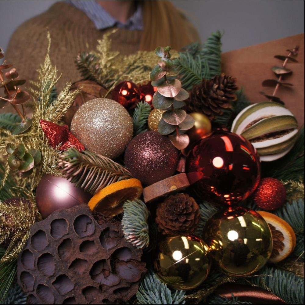 Новогодний букет Лулео