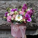 Цинния: розовые орхидеи, лизиантусы, маттиола, розы - Фотография 3