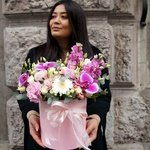 Цинния: розовые орхидеи, лизиантусы, маттиола, розы - Фотография 6