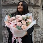 Счастливые дни: кремовые гвоздики и ароматные листья эвкалипта в Санкт-Петербурге - Фотография 10