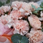 Для мамы и дочки: нежный букет и цветы в шляпной коробке с доставкой в Санкт-Петербурге - Фотография 8