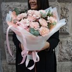 Для мамы и дочки: нежный букет и цветы в шляпной коробке с доставкой в Санкт-Петербурге - Фотография 10