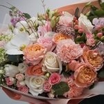 Пион-букет: большой и нежный букет цветов за 9990 рублей. Купить цветы с доставкой в Санкт-Петербурге - Фотография 2