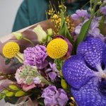 Цветочный улёт: яркий букет цветов за 5850 в Санкт-Петербурге. Доставка круглосуточно - Фотография 6