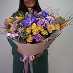 Цветочный улёт: яркий букет цветов за 5850 в Санкт-Петербурге. Доставка круглосуточно - Фотография 4