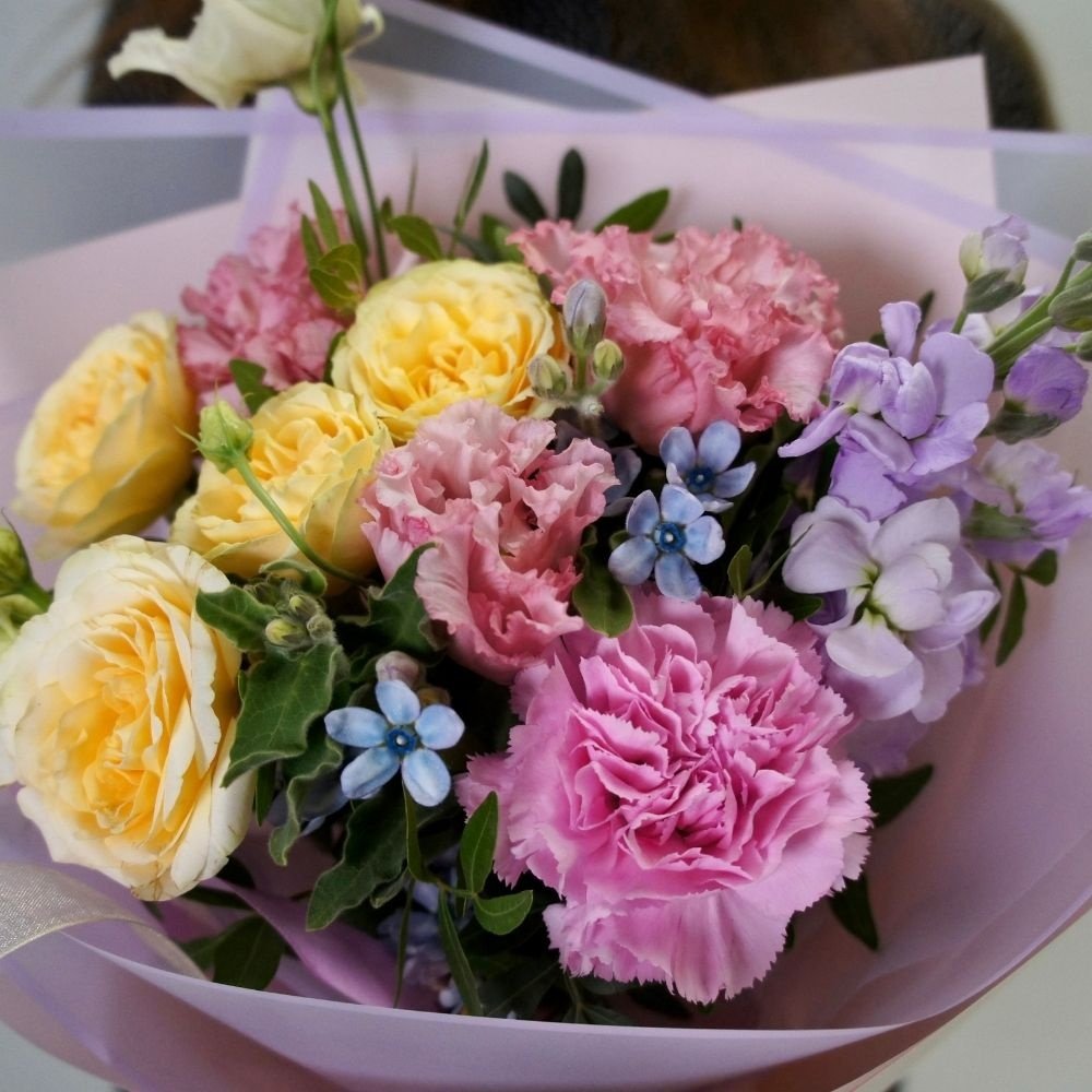 Цветочный улёт: яркий букет цветов за 6490