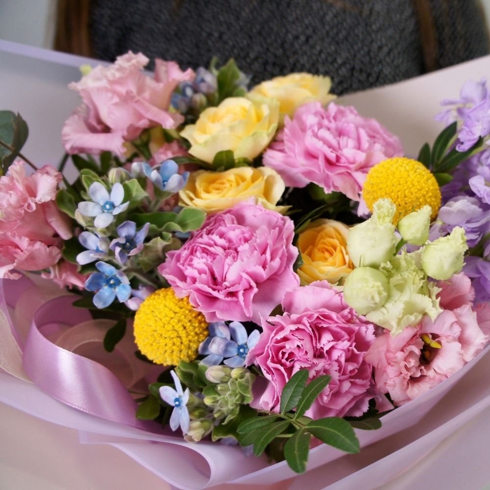 Цветочный улёт: яркий букет цветов за 10990