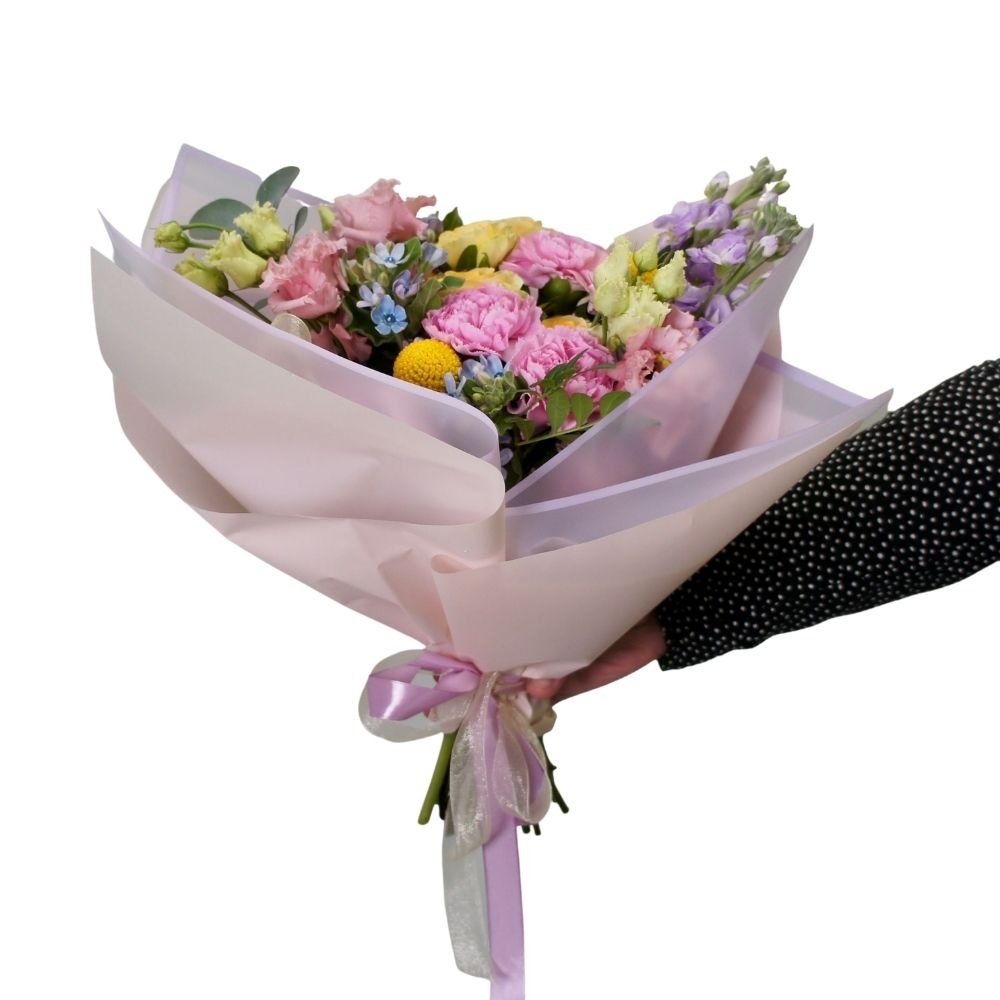 Цветочный улёт: яркий букет цветов за 10990