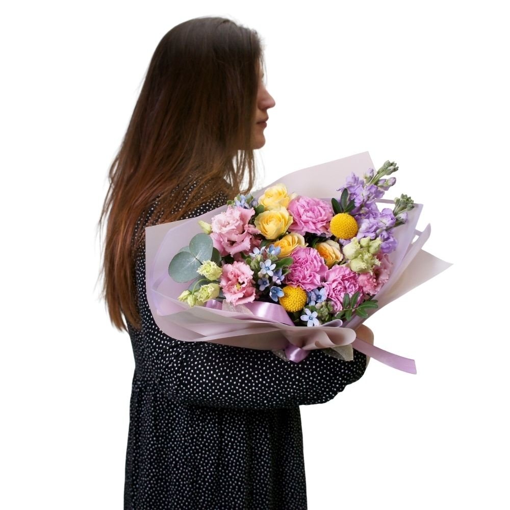 Цветочный улёт: яркий букет цветов за 10990