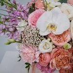 Боска: цветы в шляпной коробке за 11990. Доставка в Санкт-Петербурге круглосуточно - Фотография 2