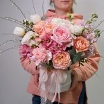 Боска: цветы в шляпной коробке за 6350 в Санкт-Петербурге - Фотография 9