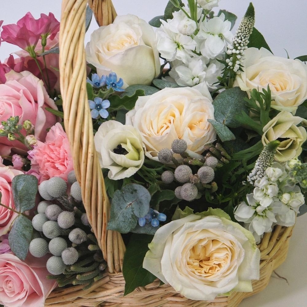 Баскета: корзина с цветами за 19590