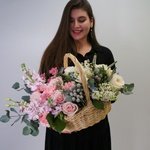 Баскета: корзина с пионовидными розами и другими цветами за 11999 в Санкт-Петербурге - Фотография 6