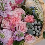 Баскета: корзина с пионовидными розами и другими цветами за 11999 в Санкт-Петербурге - Фотография 2