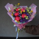 Я, ты, ночь, луна: коралловые пионы, космическая краспедия, загадочная эустома в Санкт-Петербурге - Фотография 10