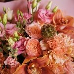 Букет для директора школы в персиковых оттенках в Санкт-Петербурге - Фотография 6