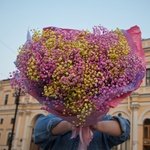 Ямайское облако: объёмный букет розовой и лимонной гипсофилы - Фотография 11