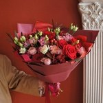 Этиметей: пионовидные розы, альстромерия и бронзовые ветви эвкалипта в Санкт-Петербурге - Фотография 12