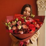 Этиметей: пионовидные розы, альстромерия и бронзовые ветви эвкалипта в Санкт-Петербурге - Фотография 11