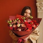 Этиметей: пионовидные розы, альстромерия и бронзовые ветви эвкалипта в Санкт-Петербурге - Фотография 2