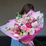 Роса нежности: кружевная эустома, пионовидные розы и фактурная маттиола в Санкт-Петербурге - Фотография 16