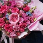 Принцесса Мононоке: розовые пионовидные розы, твидия и лизиантус в Санкт-Петербурге - Фотография 3