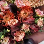 Отражение глаз твоих: тропический леукасперум, тёмные каллы и аутентичная скабиоза в Санкт-Петербурге - Фотография 6