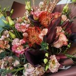 Отражение глаз твоих: тропический леукасперум, тёмные каллы и аутентичная скабиоза в Санкт-Петербурге - Фотография 3