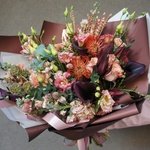 Отражение глаз твоих: тропический леукасперум, тёмные каллы и аутентичная скабиоза в Санкт-Петербурге - Фотография 7