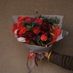 Гренадин: бордовые пионы и розы Дарк Экспрешн в Санкт-Петербурге - Фотография 6