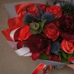 Гренадин: бордовые пионы и розы Дарк Экспрешн в Санкт-Петербурге - Фотография 7