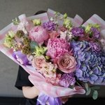 Тающие ледники: густомахровые пионы, гортензия и другие цветы в Санкт-Петербурге - Фотография 3