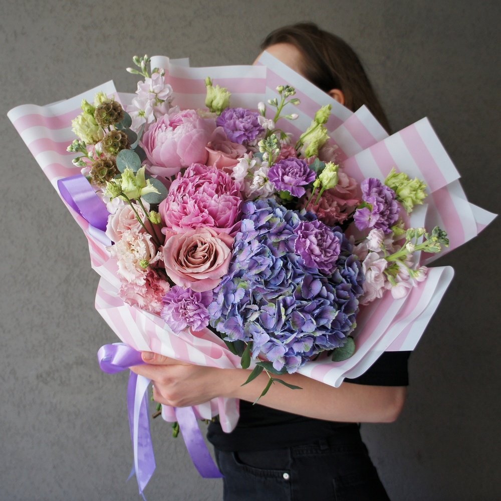 Тающие ледники: густомахровые пионы, гортензия и другие цветы