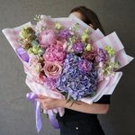 Тающие ледники: густомахровые пионы, гортензия и другие цветы в Санкт-Петербурге - Фотография 5