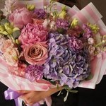 Тающие ледники: густомахровые пионы, гортензия и другие цветы в Санкт-Петербурге - Фотография 6