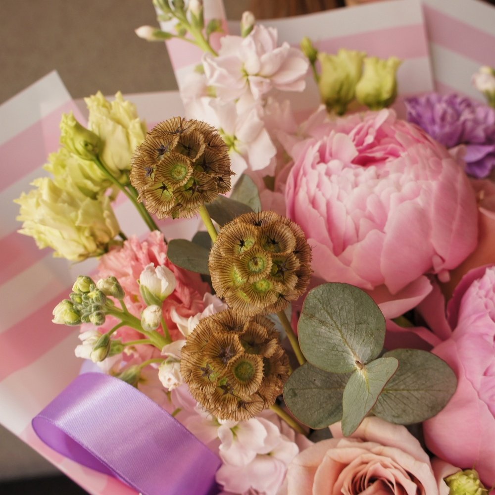 Тающие ледники: густомахровые пионы, гортензия и другие цветы