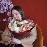 Июльская дымка: фактурная гвоздика, маттиола и ветви эвкалипта в Санкт-Петербурге - Фотография 6