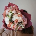 Июльская дымка: фактурная гвоздика, маттиола и ветви эвкалипта в Санкт-Петербурге - Фотография 8