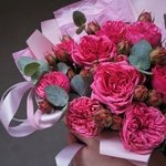 Иоланта: розовые пионовидные розы Пинк Пиано и ароматный эвкалипт в Санкт-Петербурге - Фотография 5