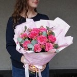 Иоланта: розовые пионовидные розы Пинк Пиано и ароматный эвкалипт в Санкт-Петербурге - Фотография 10