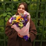 Амаретто: яркий подсолнух, ирисы и кружевная эустома в Санкт-Петербурге - Фотография 12