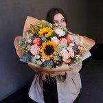 Жаркое лето: подсолнухи, пионовидные розы и другие цветы в Санкт-Петербурге - Фотография 20 Жаркое лето: подсолнухи, пионовидные розы и другие цветы в Санкт-Петербурге - Фотография 20