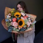 Жаркое лето: подсолнухи, пионовидные розы и другие цветы в Санкт-Петербурге - Фотография 18 Жаркое лето: подсолнухи, пионовидные розы и другие цветы в Санкт-Петербурге - Фотография 18