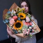 Жаркое лето: подсолнухи, пионовидные розы и другие цветы в Санкт-Петербурге - Фотография 14 Жаркое лето: подсолнухи, пионовидные розы и другие цветы в Санкт-Петербурге - Фотография 14