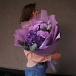 Неоновая ночь: гортензия, лунная гвоздика и ароматный эвкалипт в Санкт-Петербурге - Фотография 8