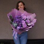 Неоновая ночь: гортензия, лунная гвоздика и ароматный эвкалипт в Санкт-Петербурге - Фотография 11