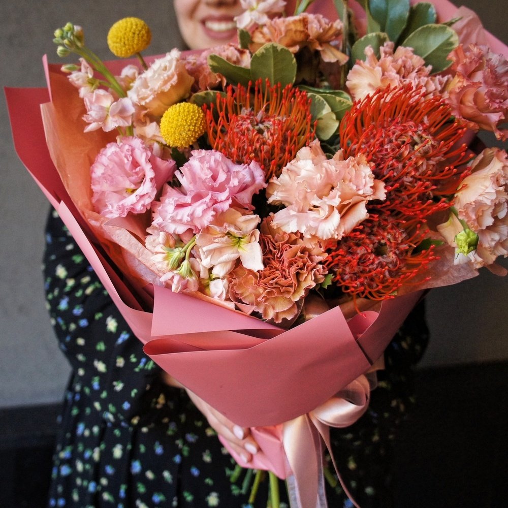 Нутанталиолли: букет тропических цветов