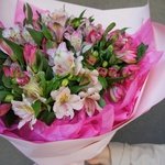 Альстромерии недорого: микс розовых и белых. Букет с доставкой в Санкт-Петербурге - Фотография 3